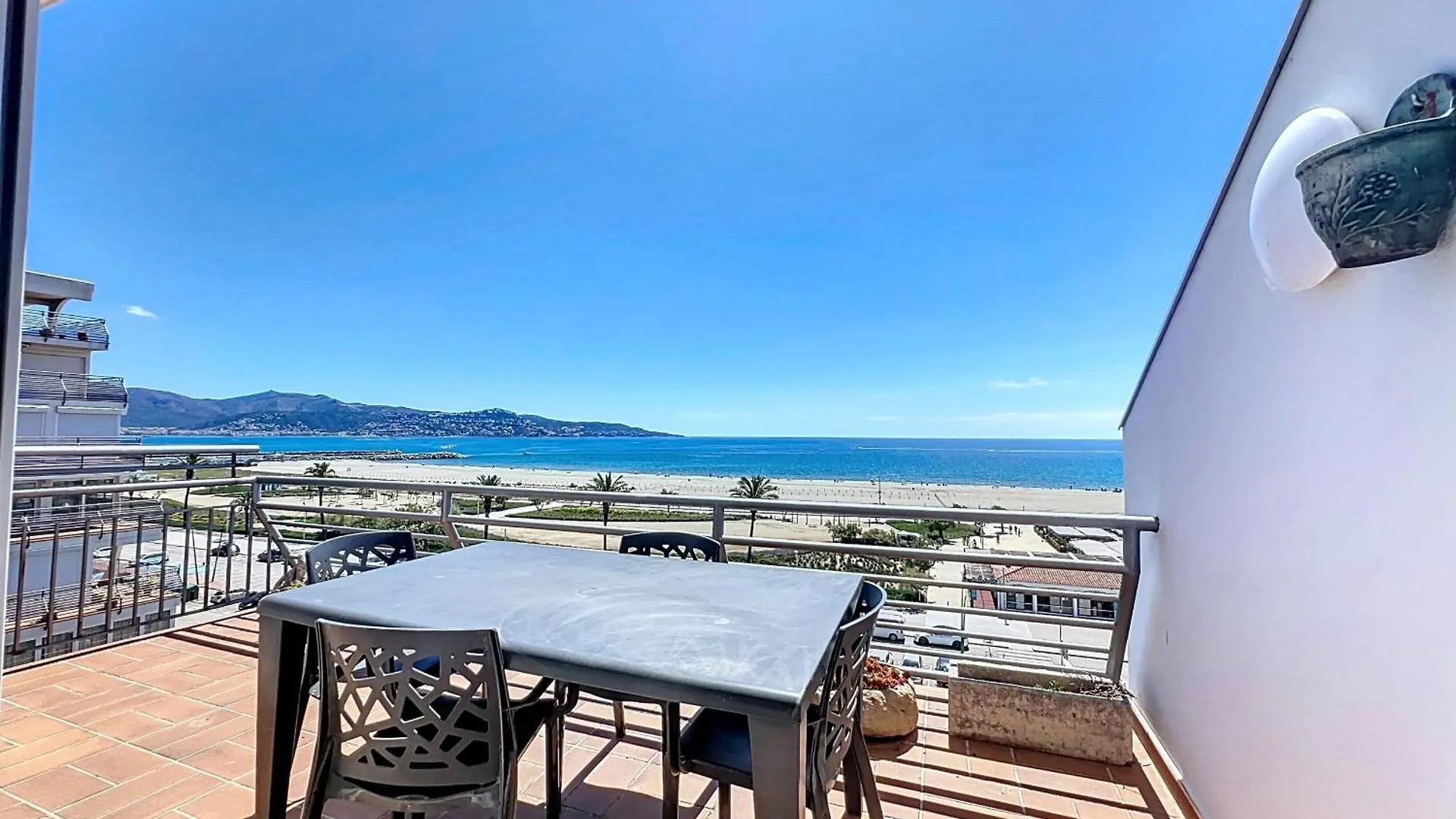 Bahia II 605 - Magnifivo Piso Vista Al Mar De 2 Ha Apartment Empuriabrava